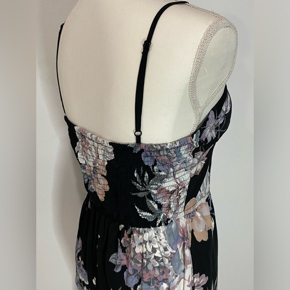 Women’s jumpsuit size M Semi New. - Picture 5 of 14